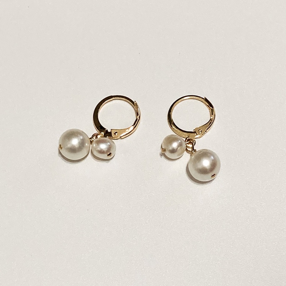 Pearl earrings- Fresh water pearls